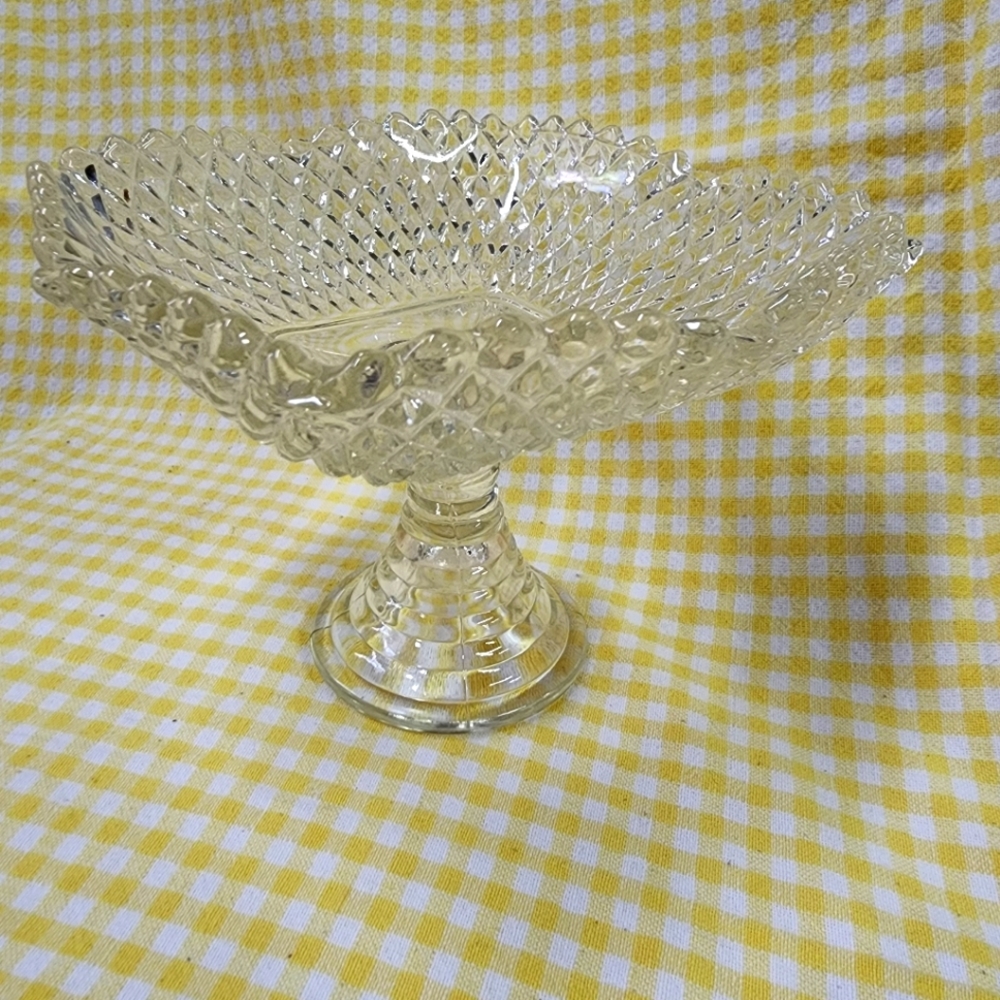 Footed glass dish